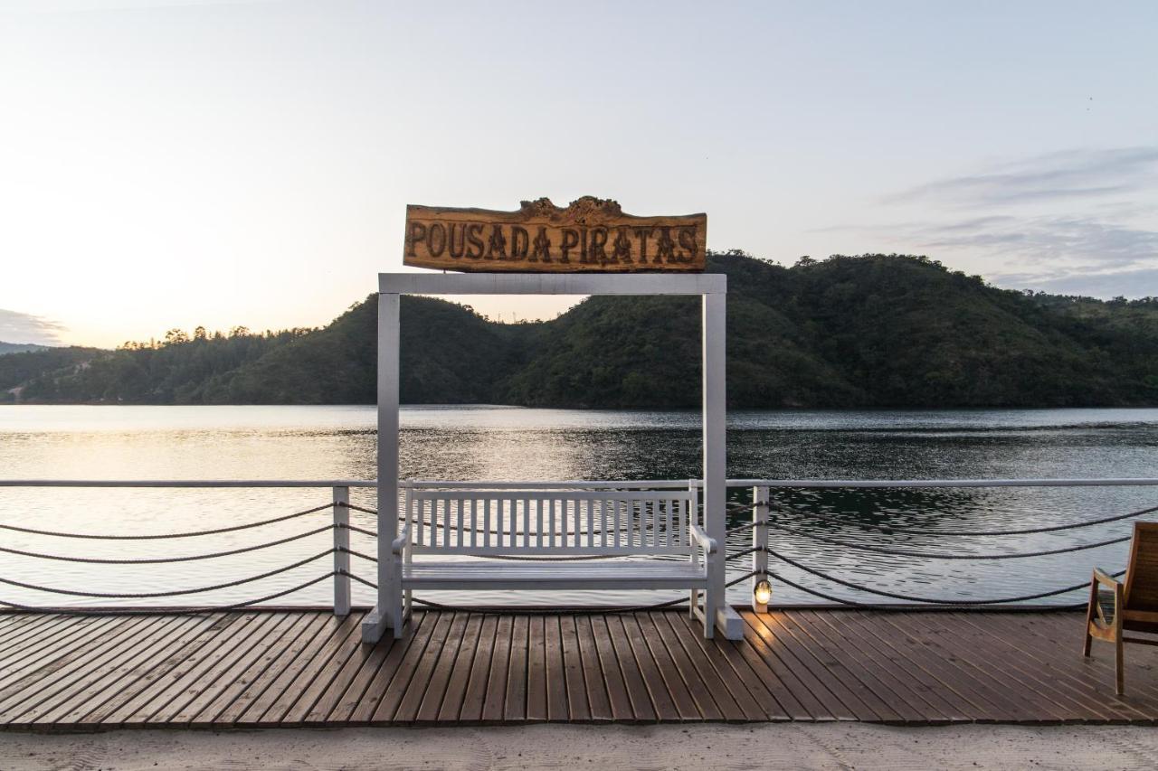 Pousada Piratas Do Barro Branco Pedregulho Buitenkant foto