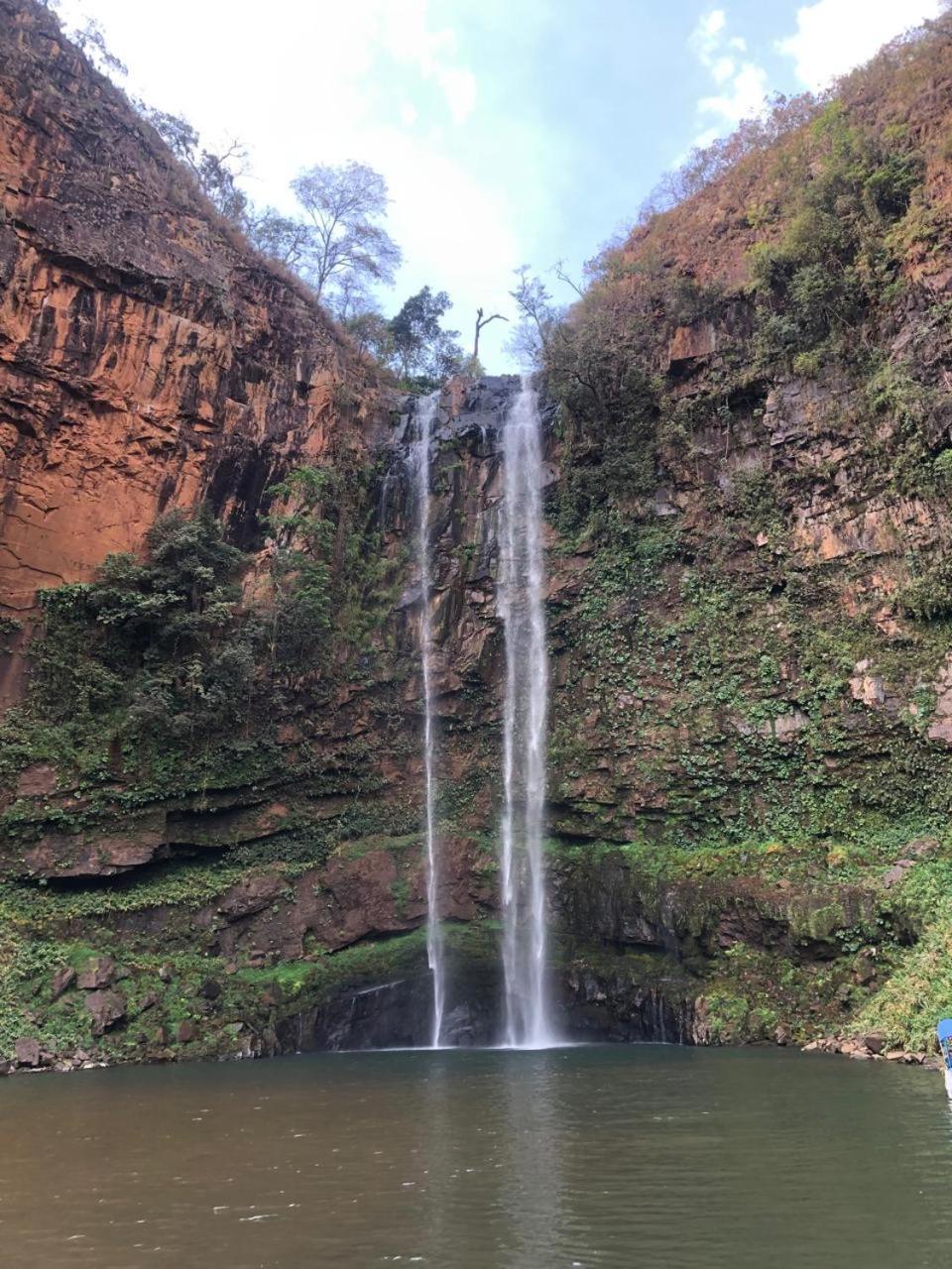 Pousada Piratas Do Barro Branco Pedregulho Buitenkant foto